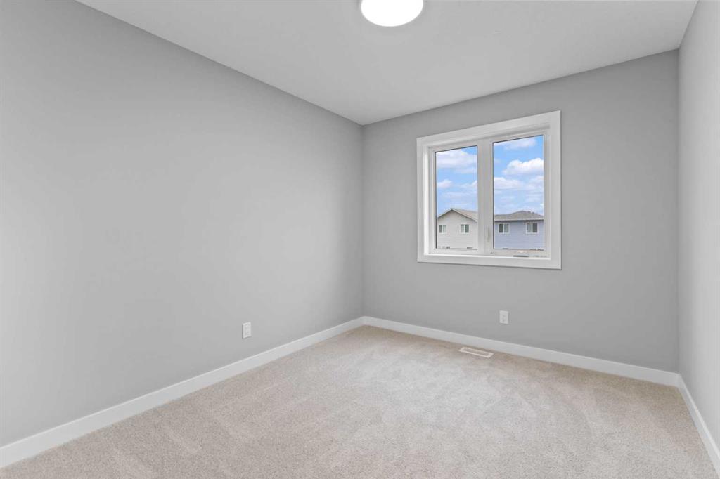 199 Belvedere Crescent SE