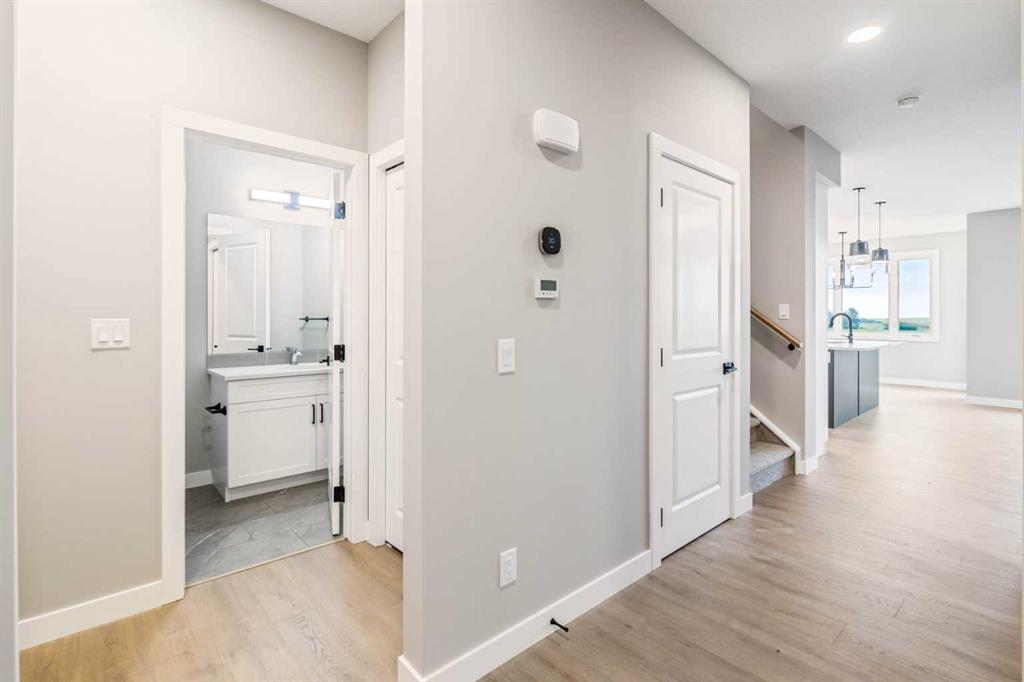 147 Belvedere Crescent SE