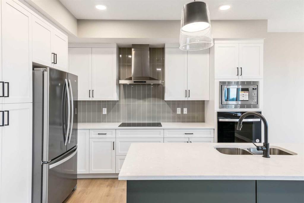 147 Belvedere Crescent SE