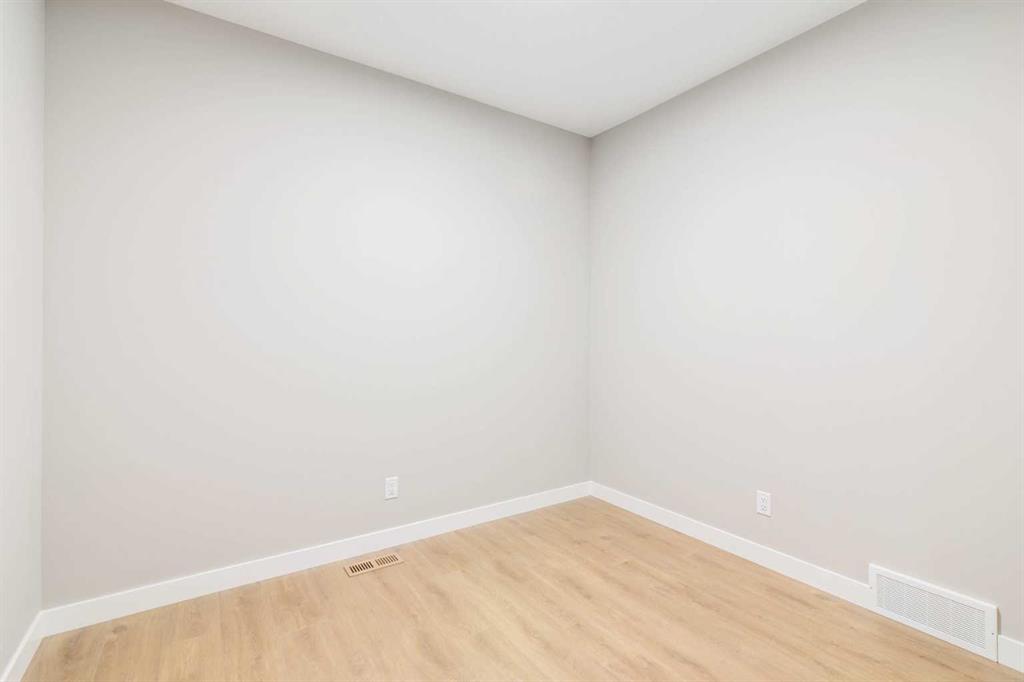 147 Belvedere Crescent SE