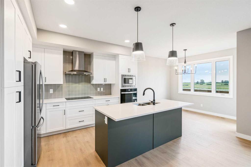 147 Belvedere Crescent SE