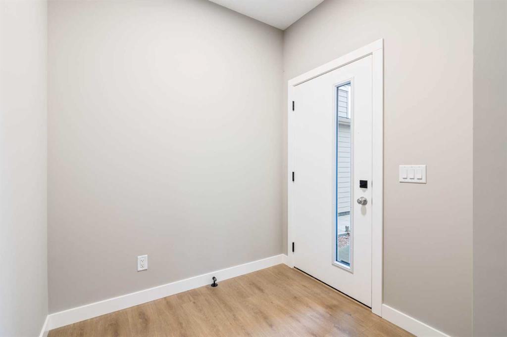 147 Belvedere Crescent SE