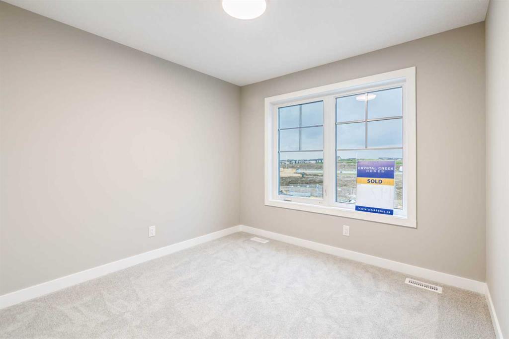 147 Belvedere Crescent SE