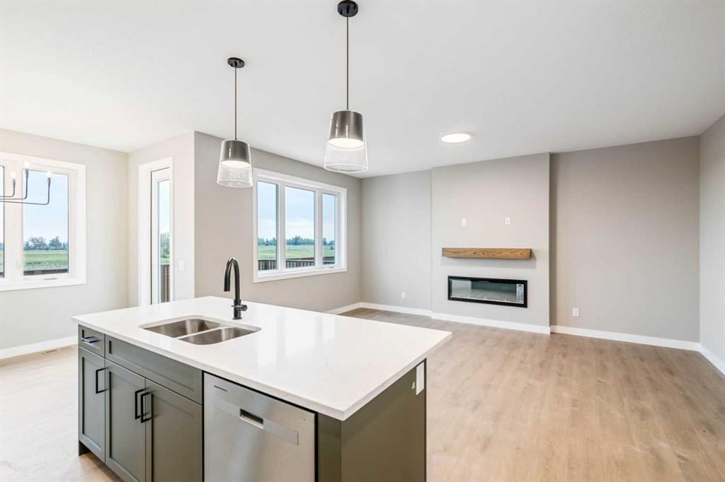 147 Belvedere Crescent SE