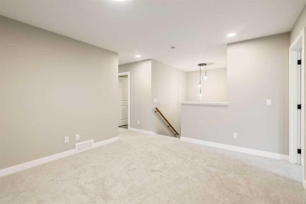 147 Belvedere Crescent SE