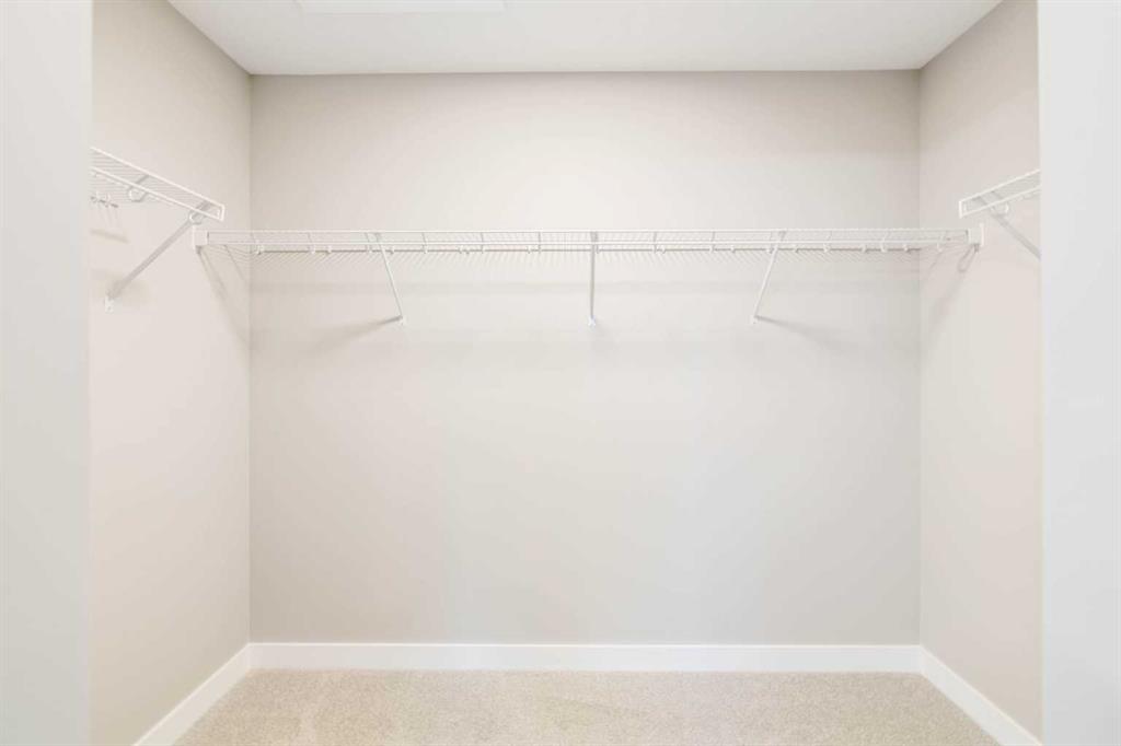 147 Belvedere Crescent SE