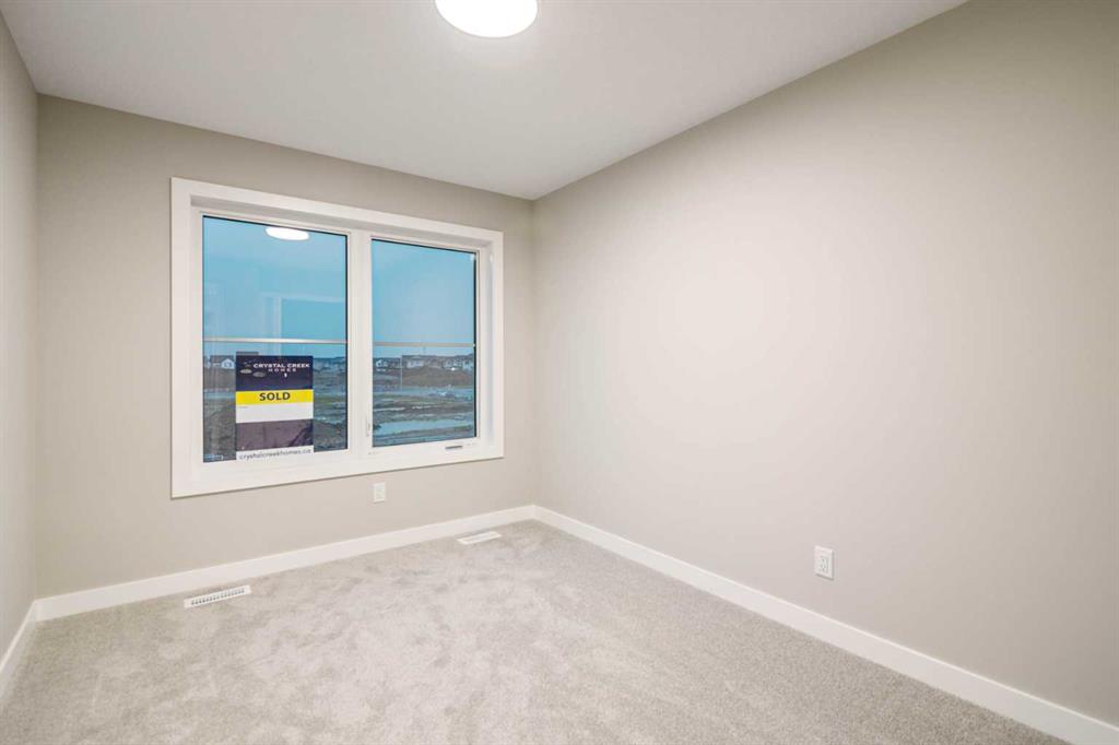 143 Belvedere Crescent SE