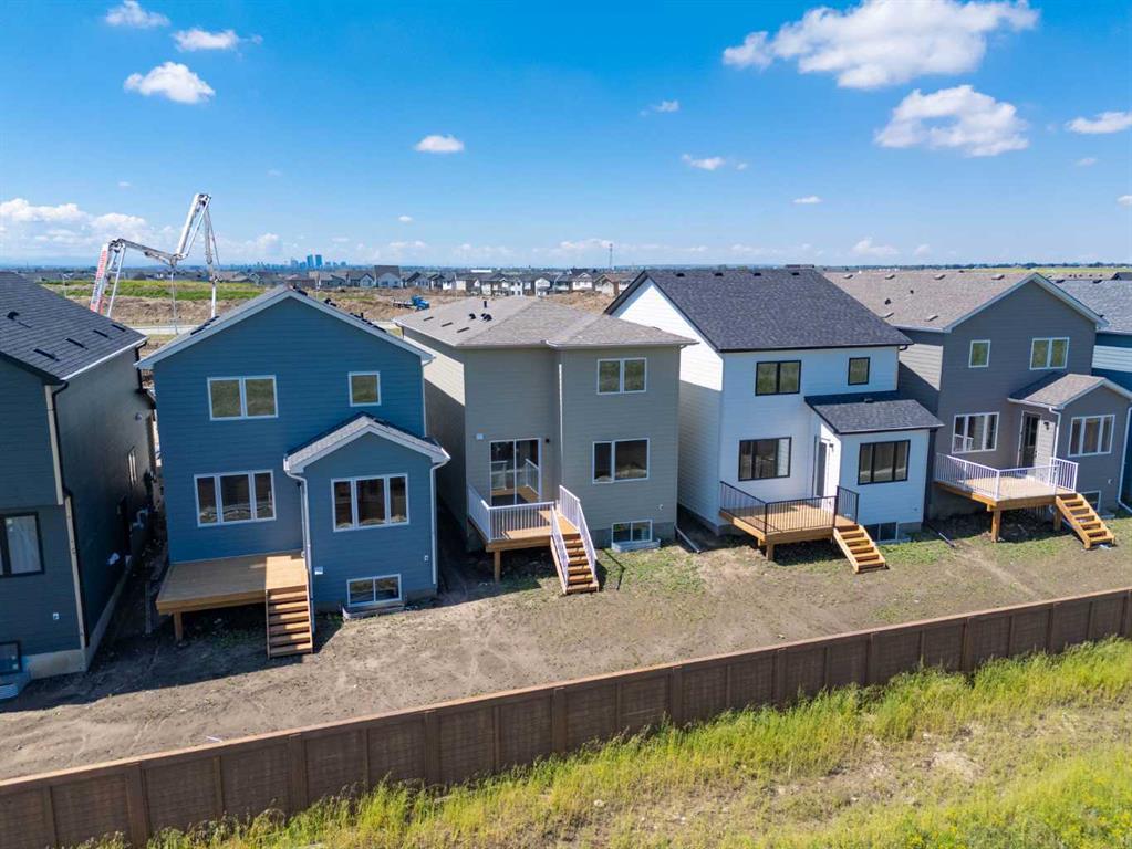 143 Belvedere Crescent SE