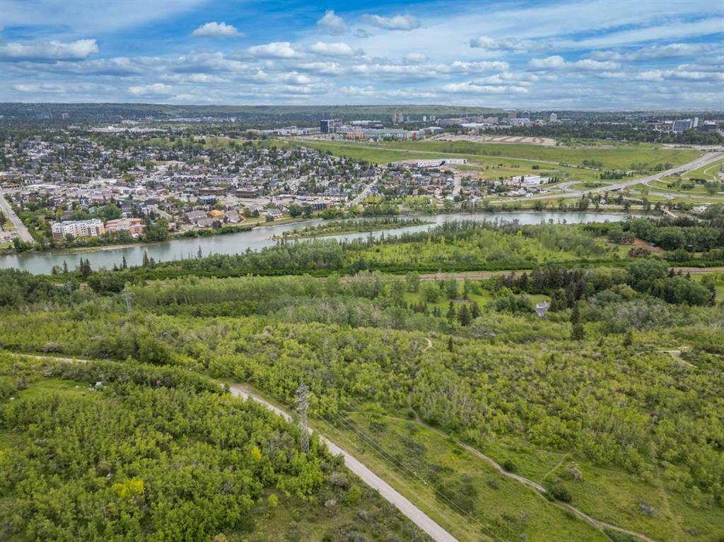 215 Village Terrace SW Unit: 2