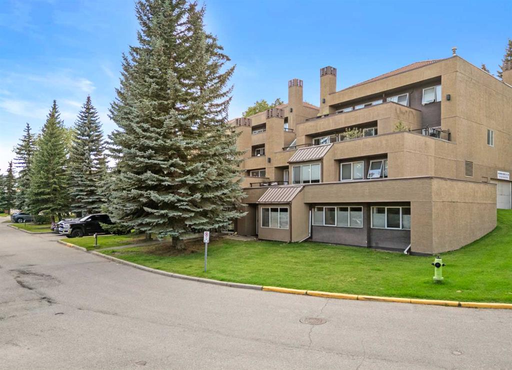 215 Village Terrace SW Unit: 2