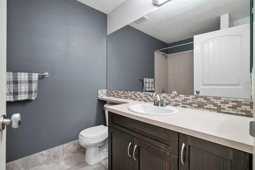 215 Village Terrace SW Unit: 2