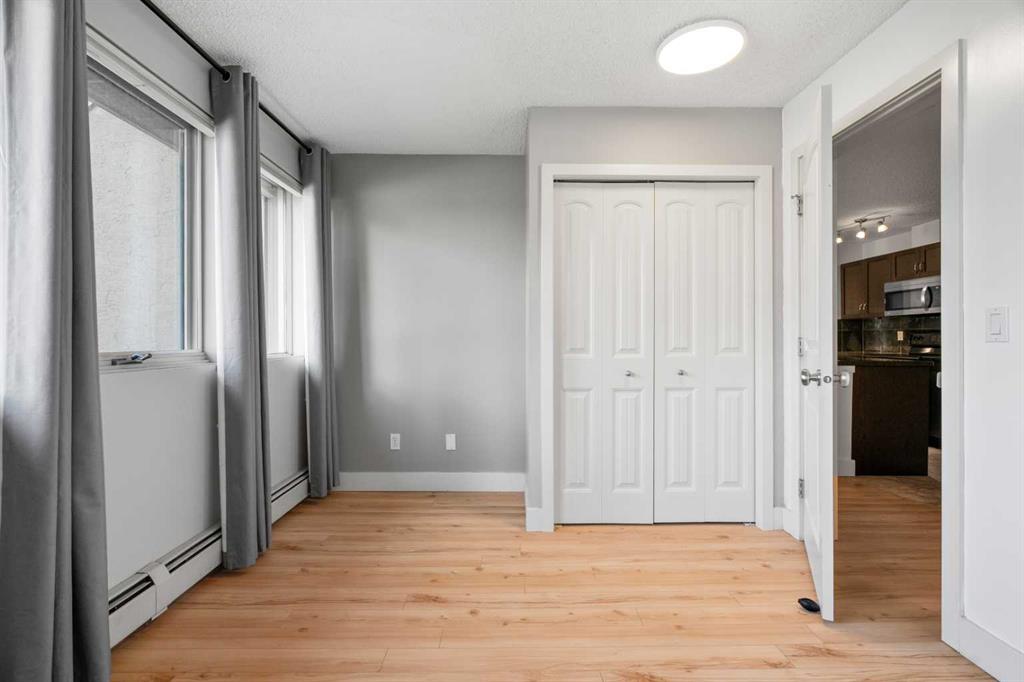215 Village Terrace SW Unit: 2