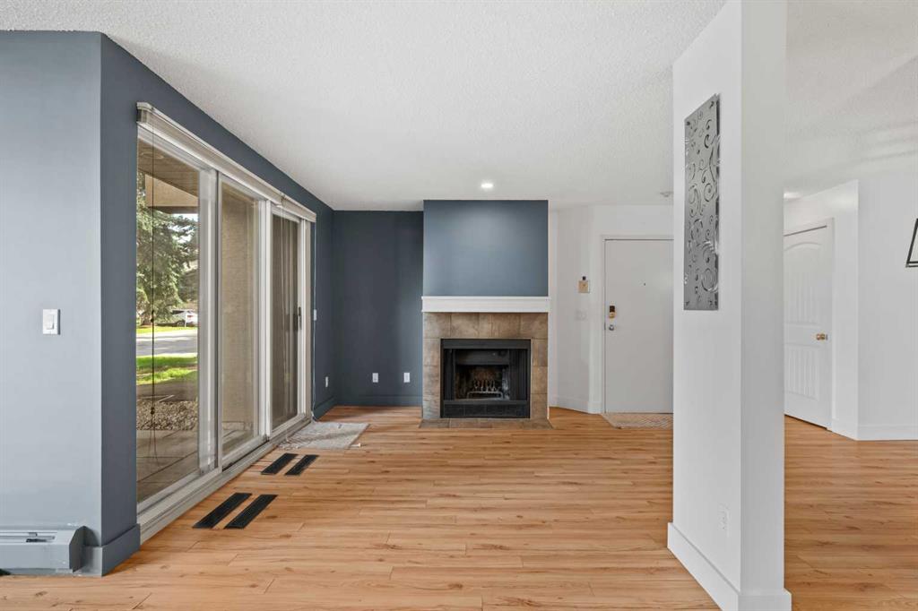 215 Village Terrace SW Unit: 2