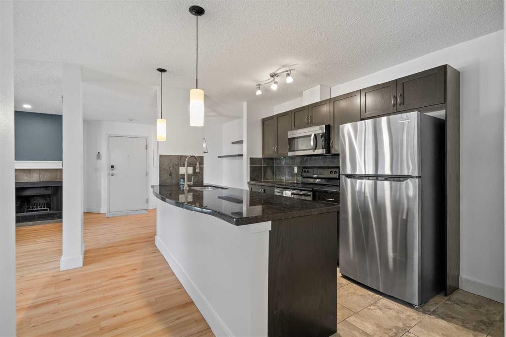 215 Village Terrace SW Unit: 2