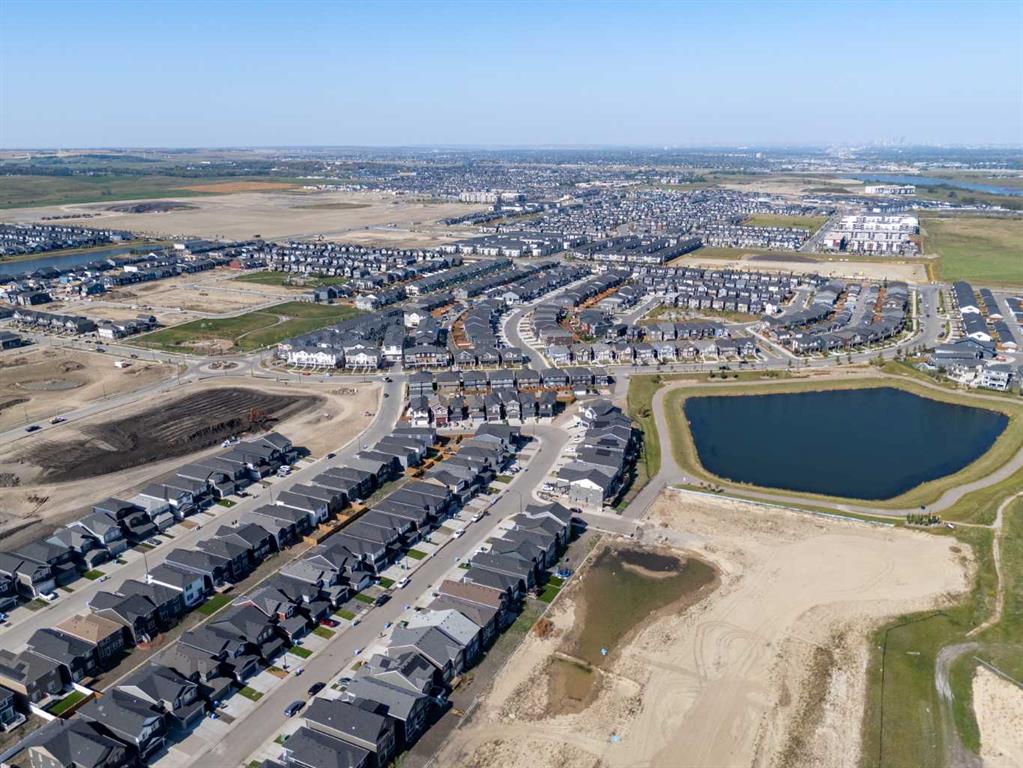 121 Creekstone Landing SW