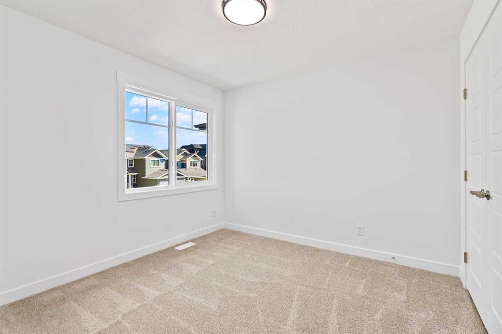 121 Creekstone Landing SW