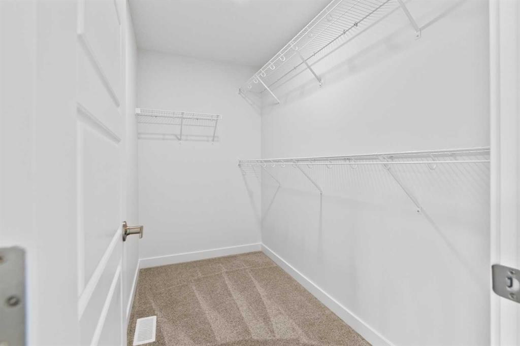 121 Creekstone Landing SW