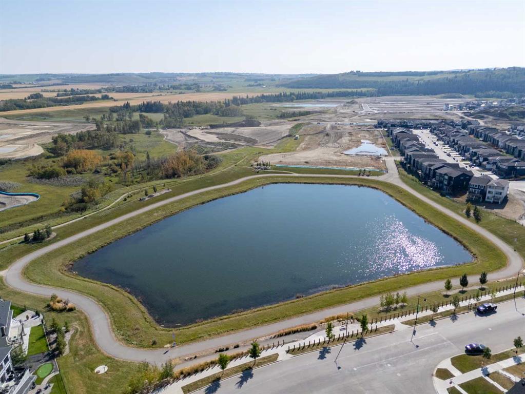 121 Creekstone Landing SW