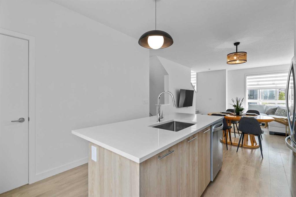 857 Belmont Drive SW Unit: 519