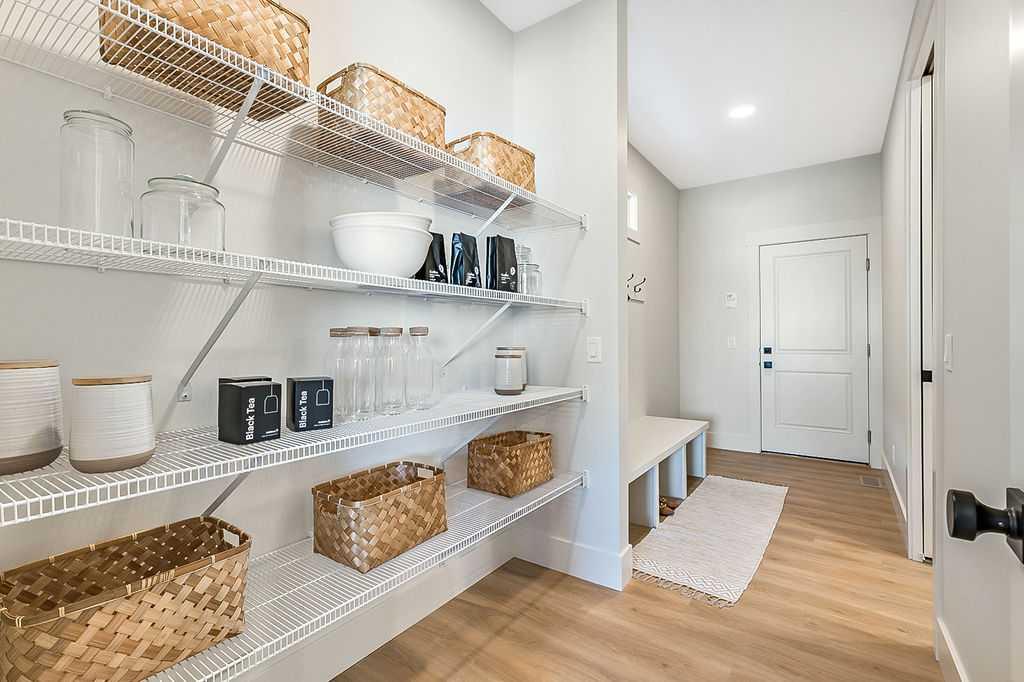 190 Annette Landing NW