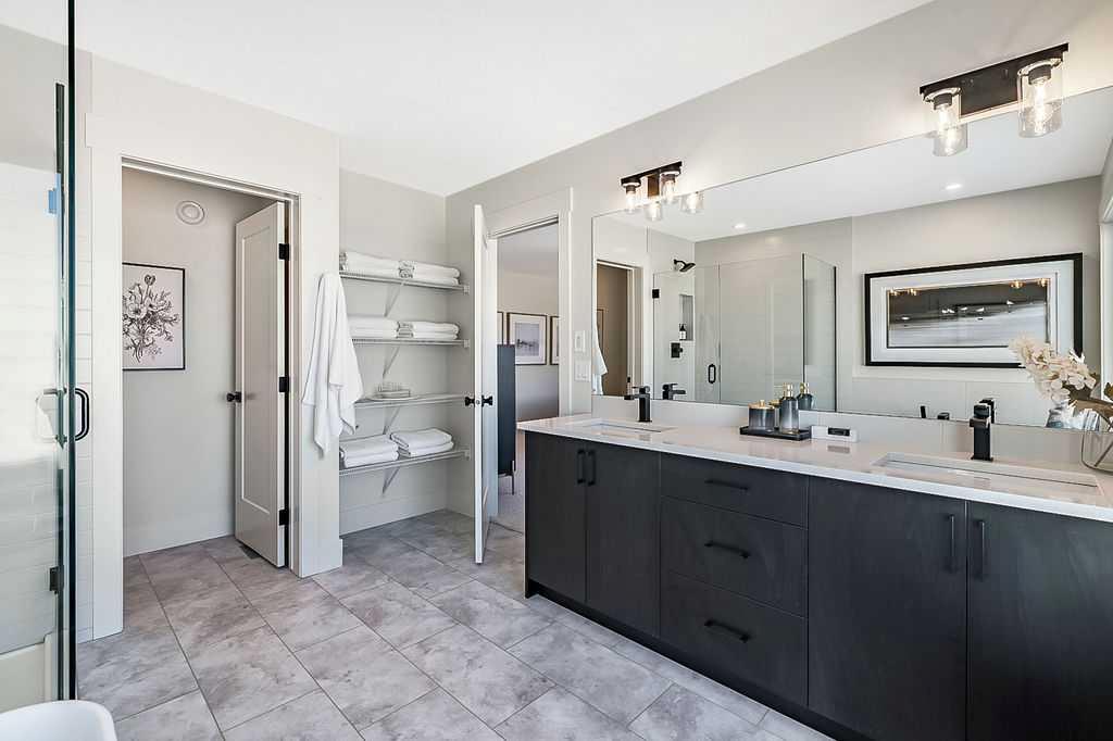 190 Annette Landing NW