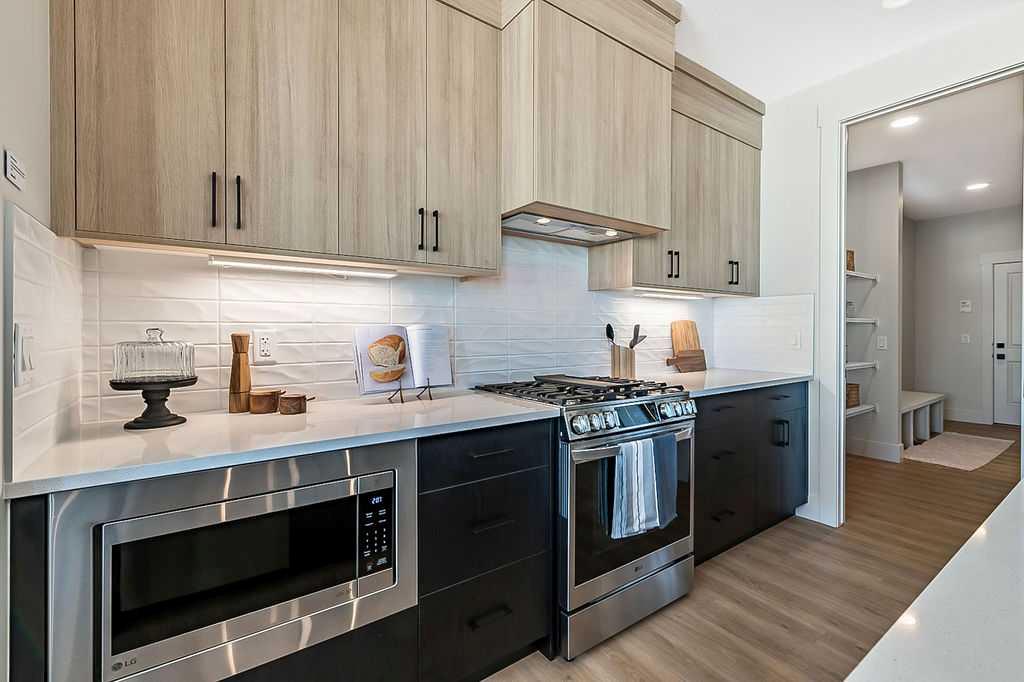 190 Annette Landing NW