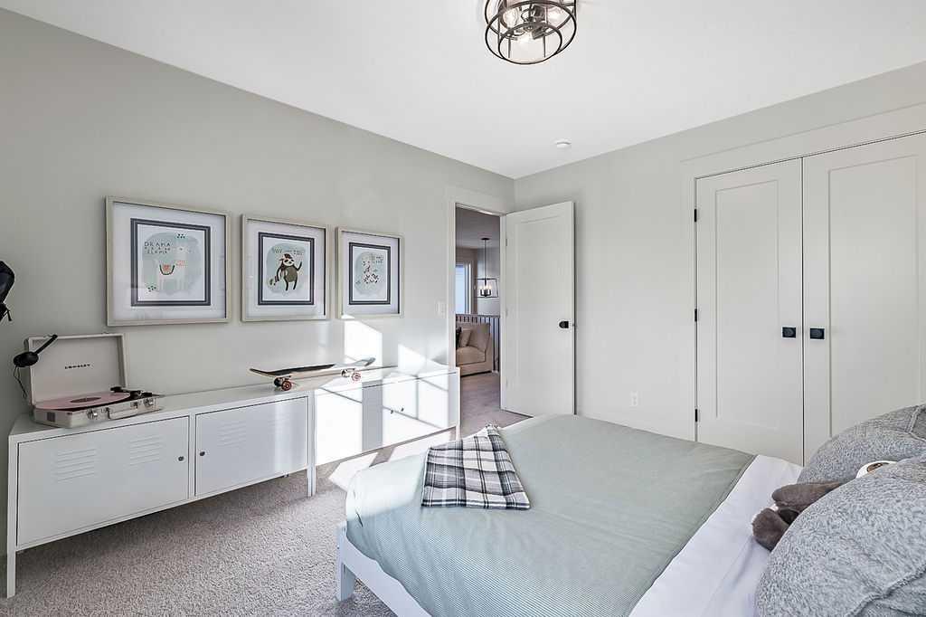 190 Annette Landing NW