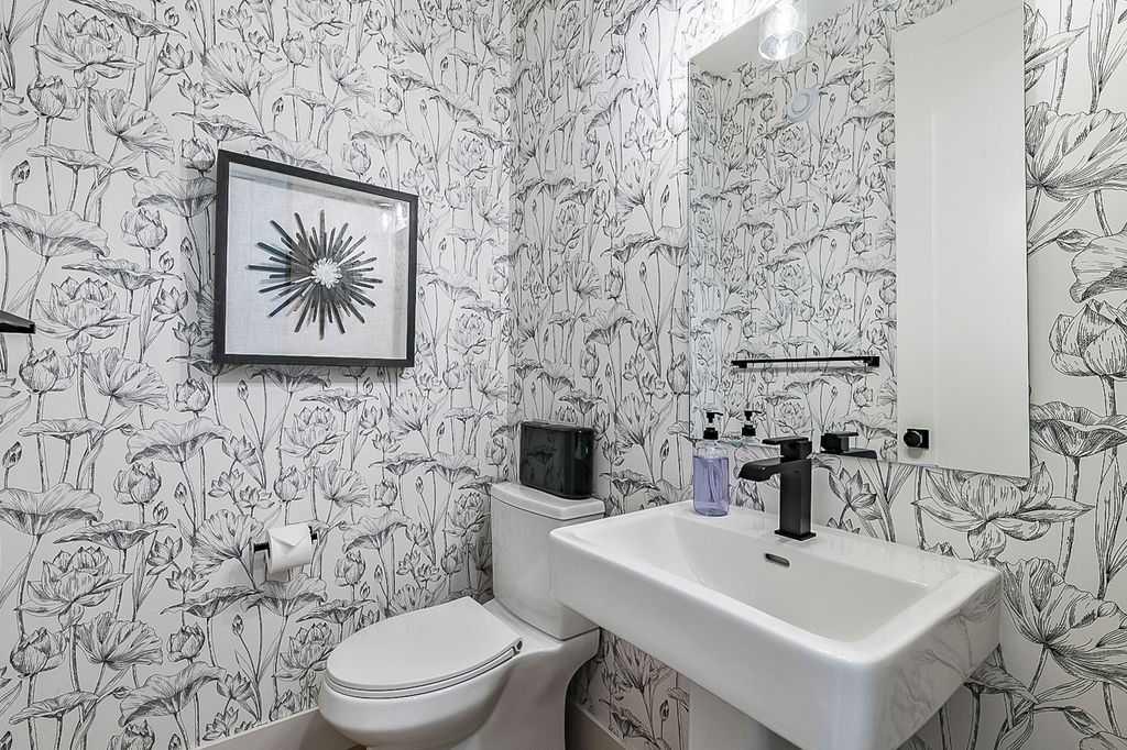 190 Annette Landing NW