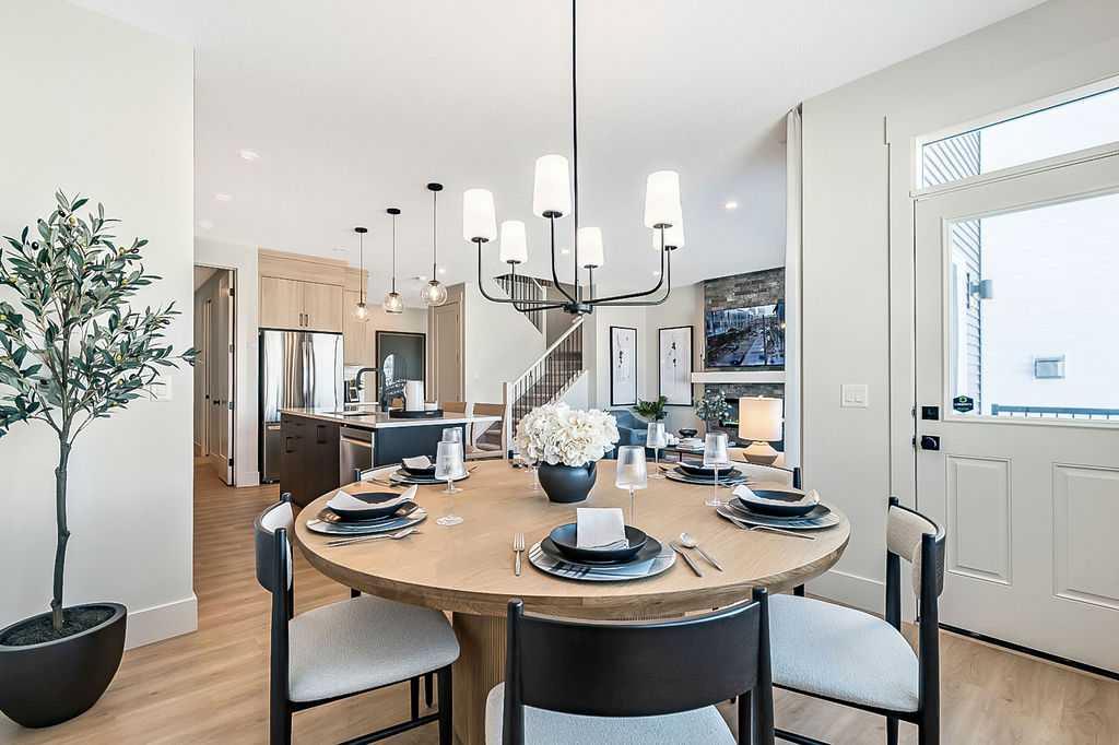 190 Annette Landing NW