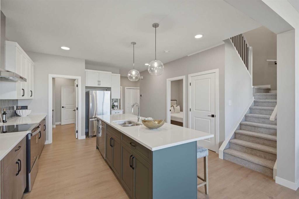 135 Belvedere Crescent SE