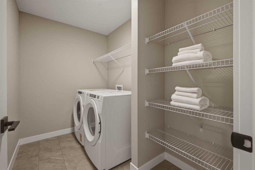 135 Belvedere Crescent SE