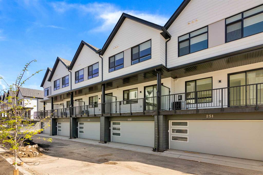 293 Dieppe Drive SW