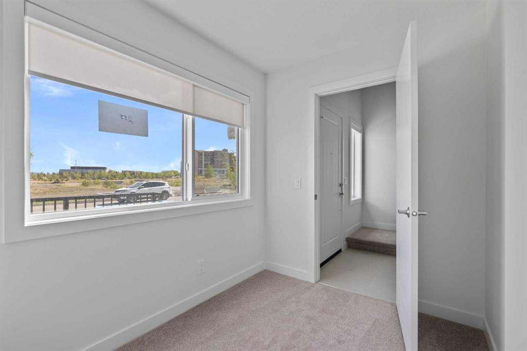 293 Dieppe Drive SW