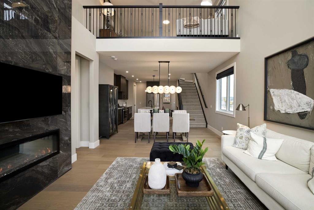 166 Juniper Ridge Crescent