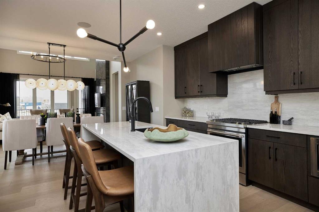 166 Juniper Ridge Crescent