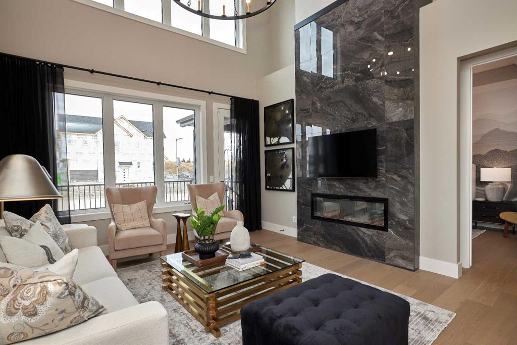 166 Juniper Ridge Crescent