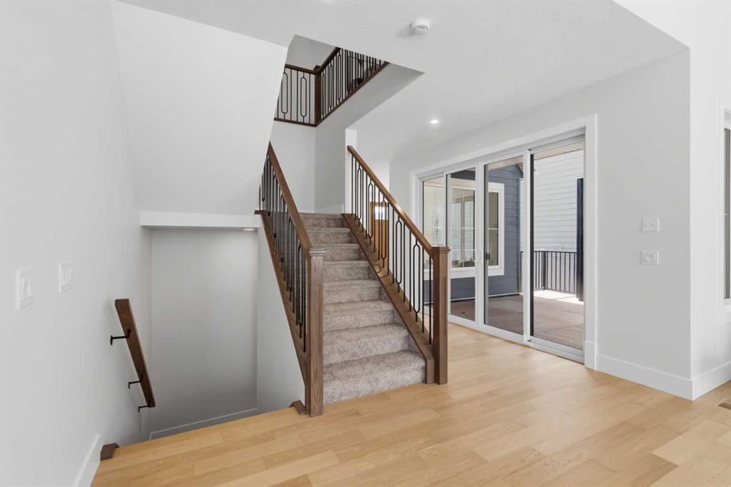 378 Bessborough Drive SW