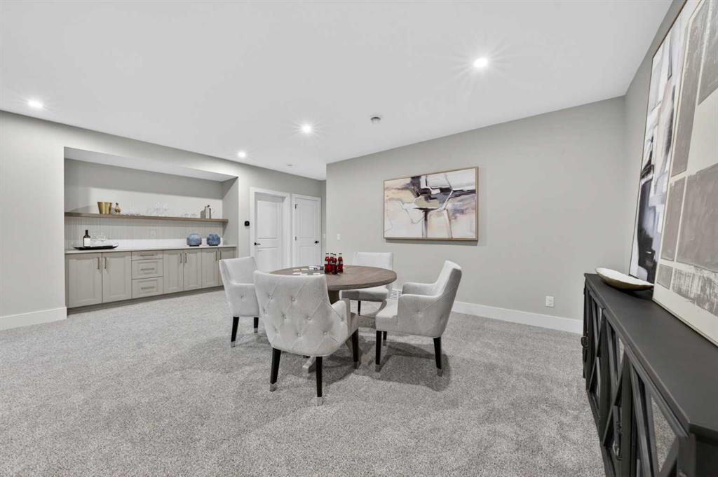 569 Pine Creek Ridge