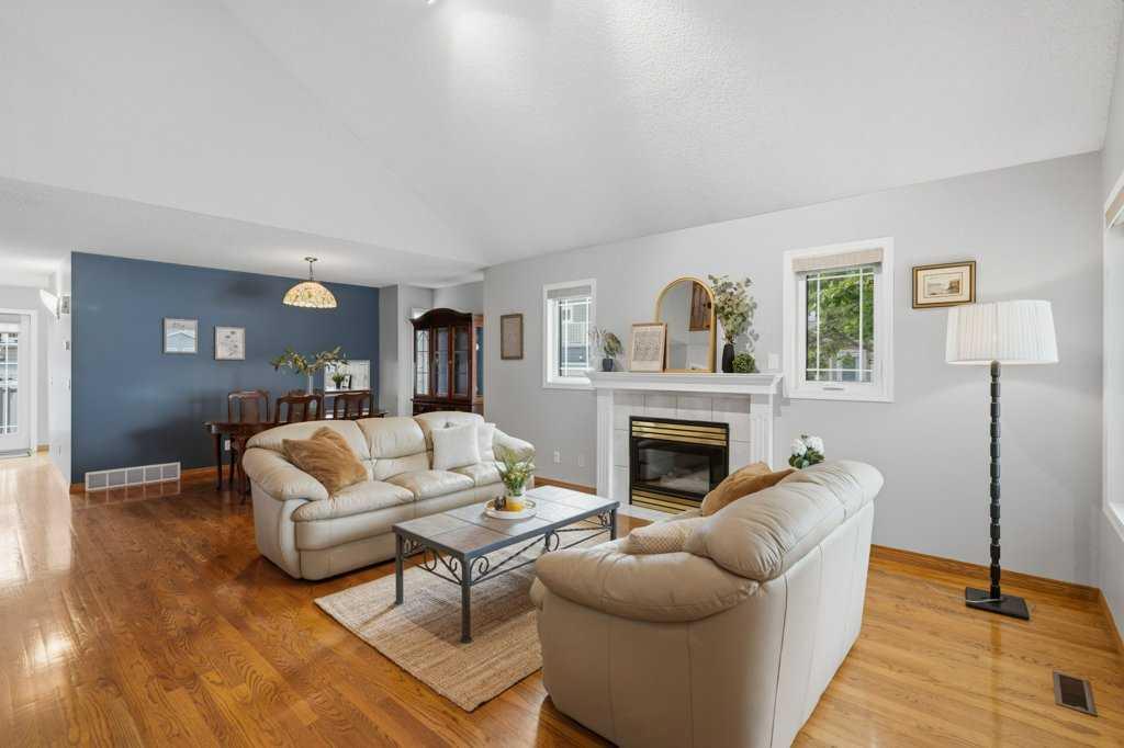 4 Inglewood Landing SE