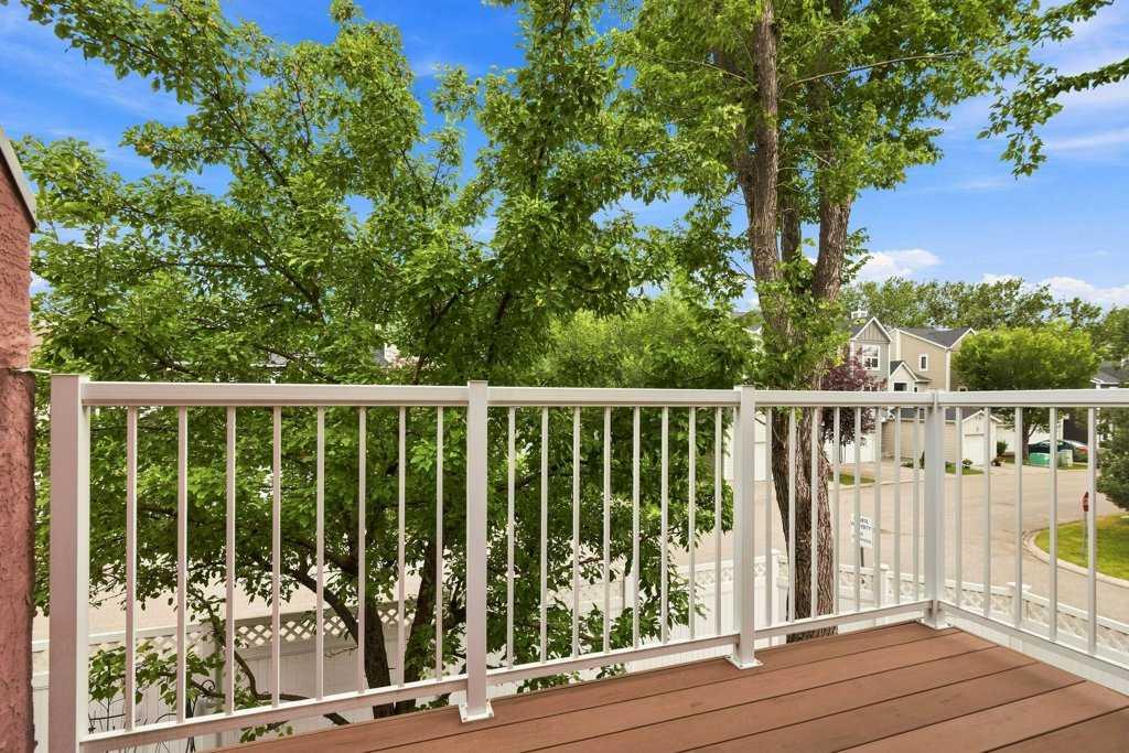 4 Inglewood Landing SE