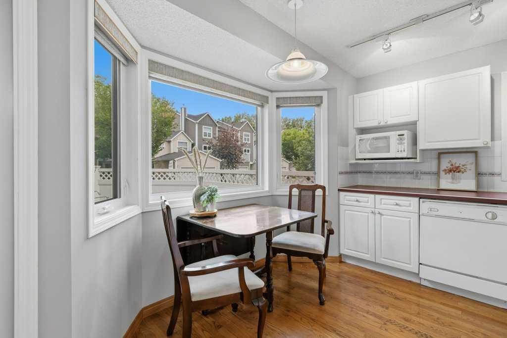 4 Inglewood Landing SE