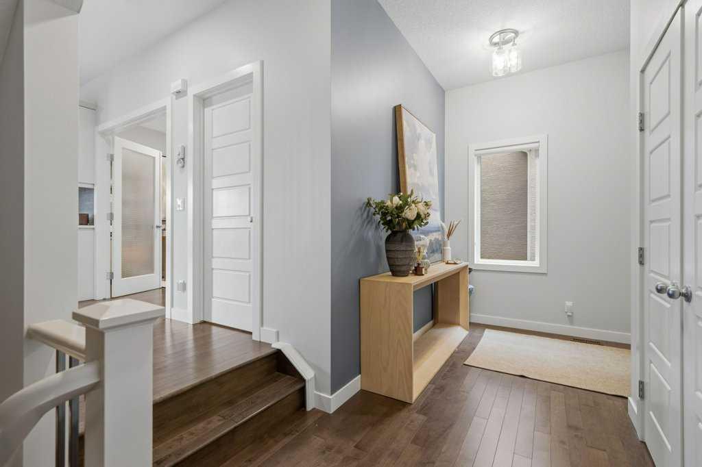 138 Ascot Crescent SW