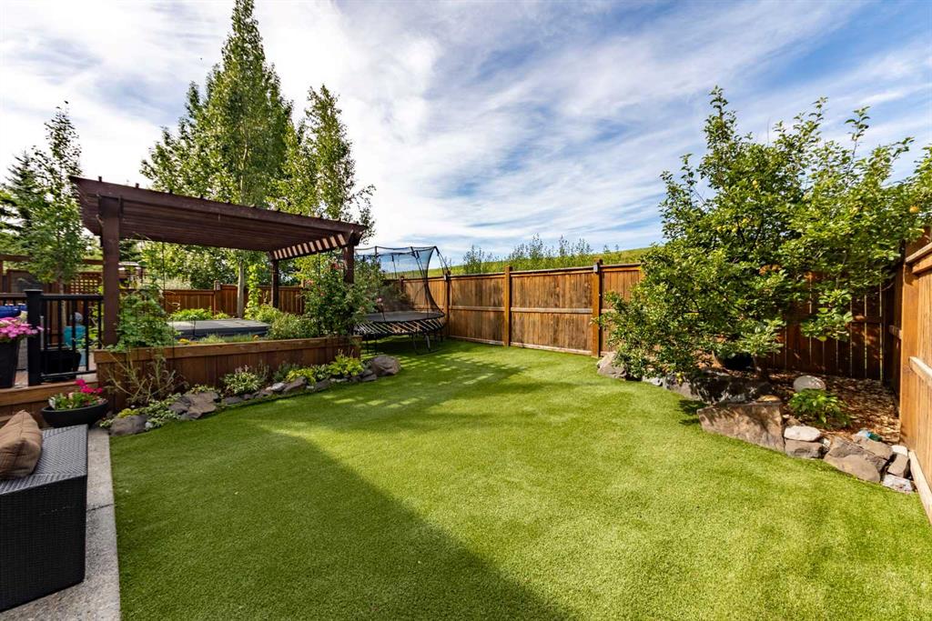 138 Ascot Crescent SW