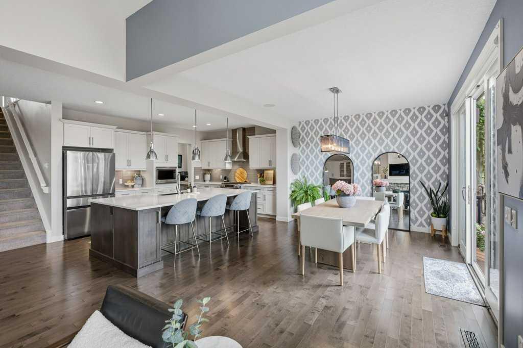 138 Ascot Crescent SW
