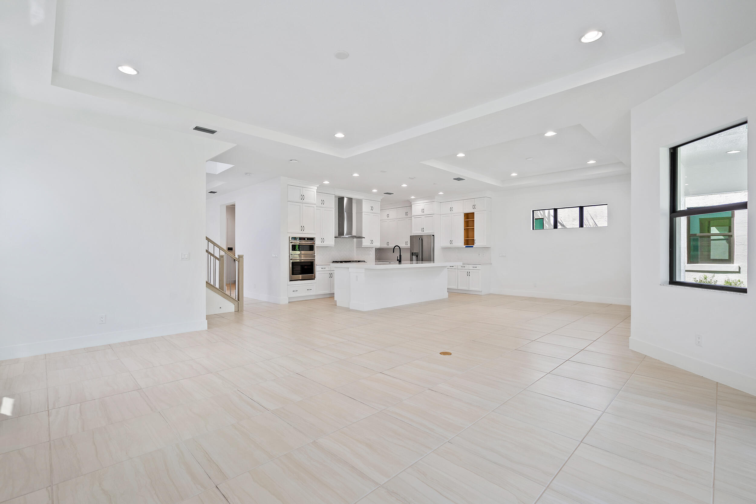 13577 Artisan Circle