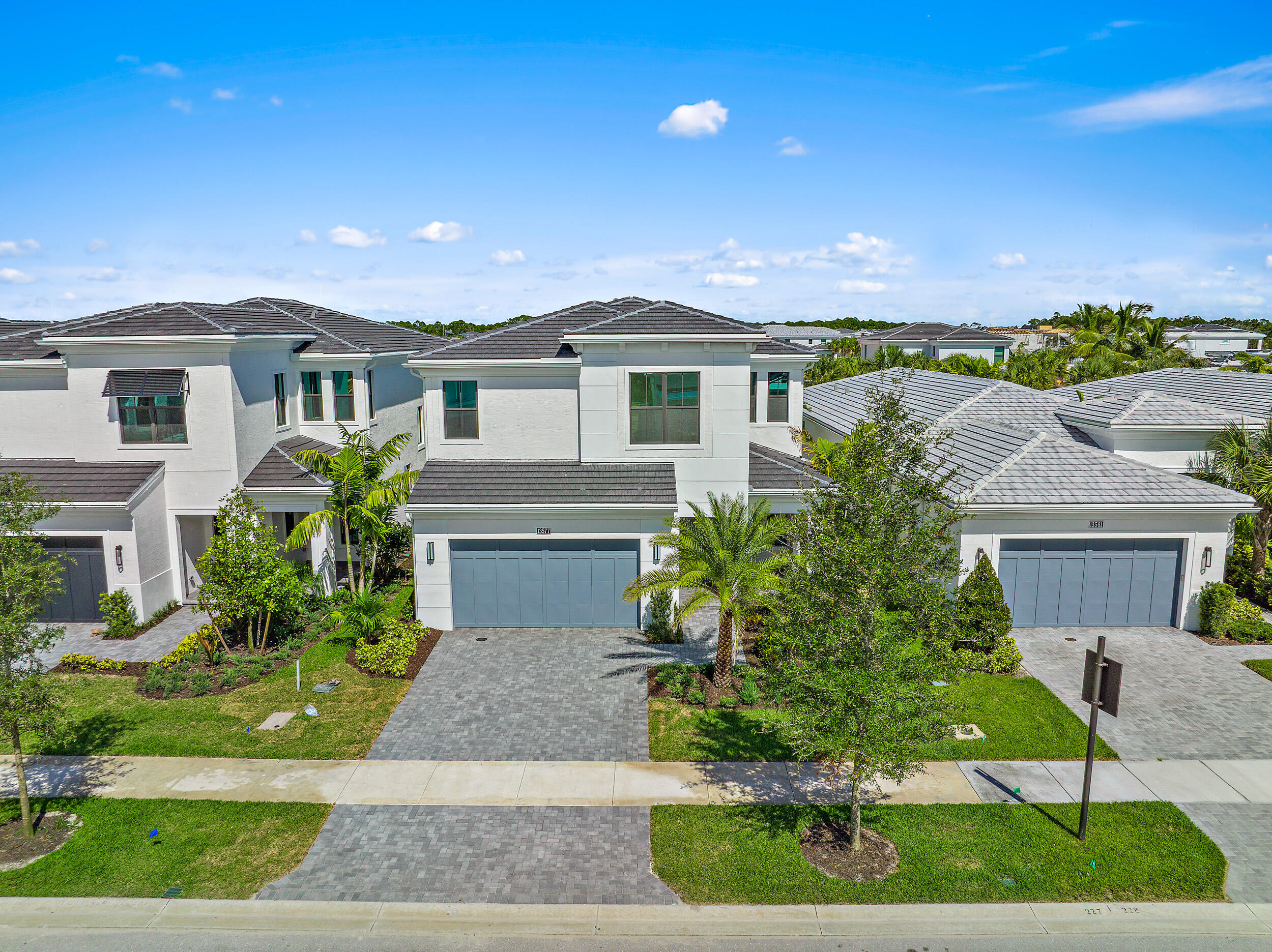 13577 Artisan Circle