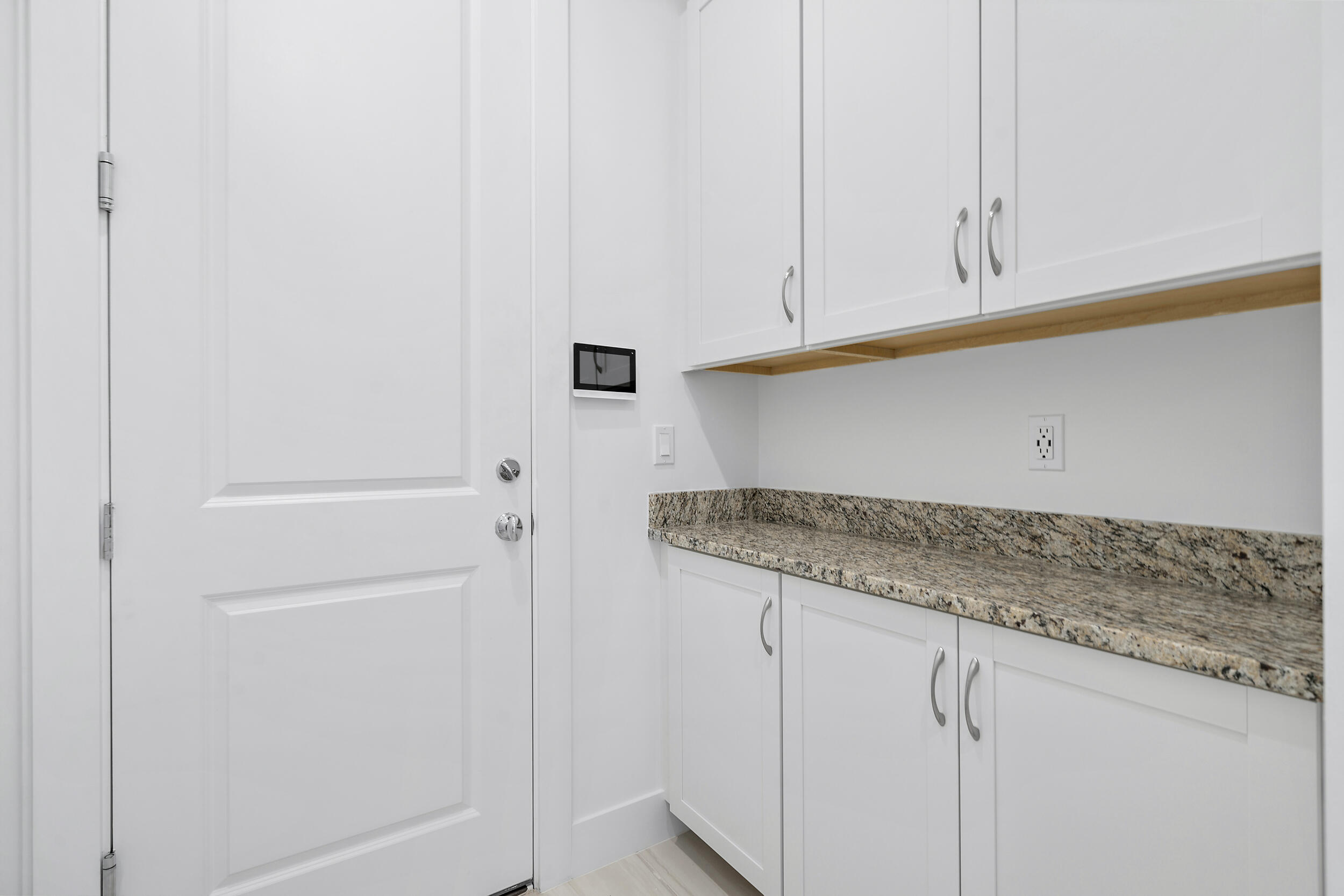 13577 Artisan Circle