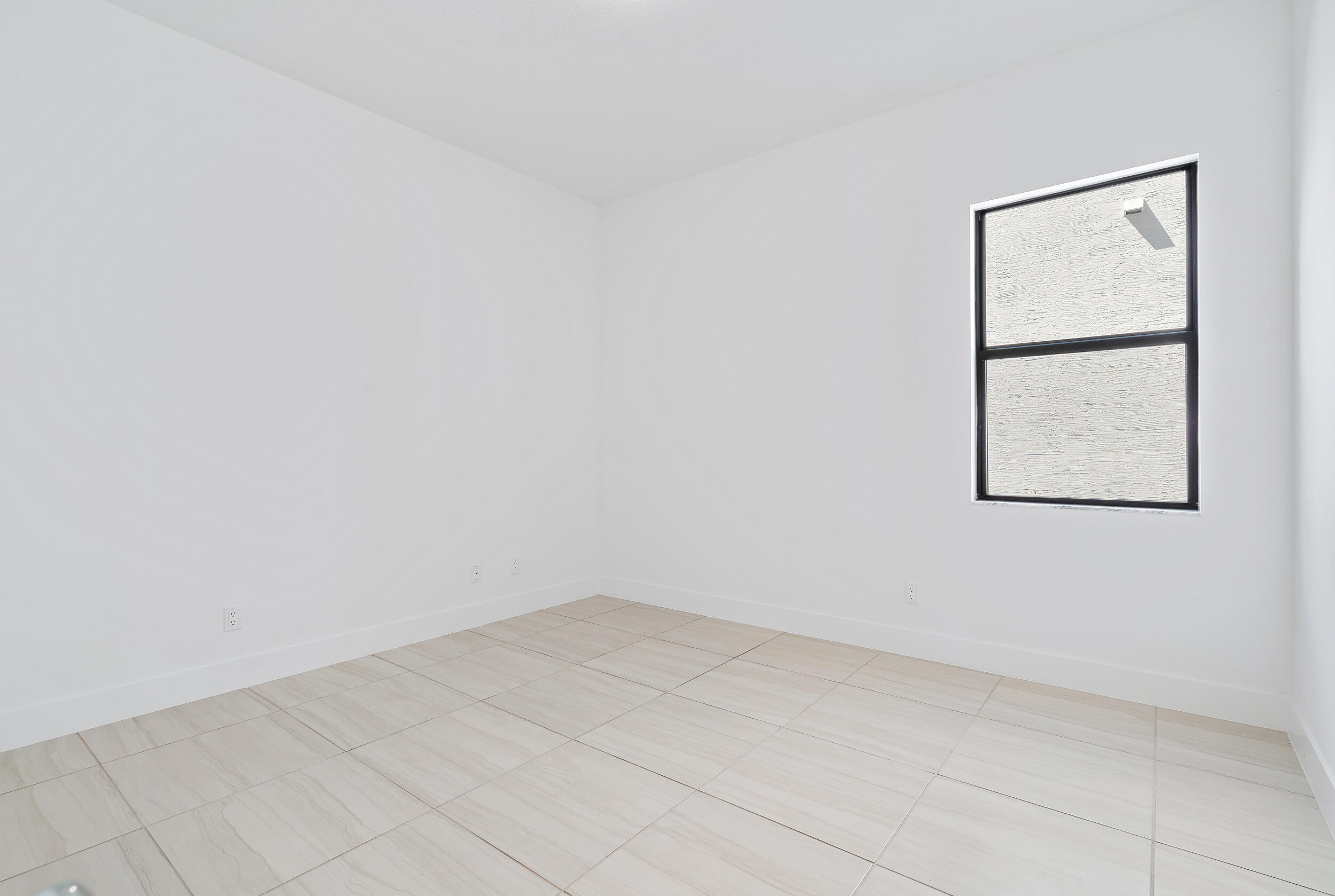 13577 Artisan Circle