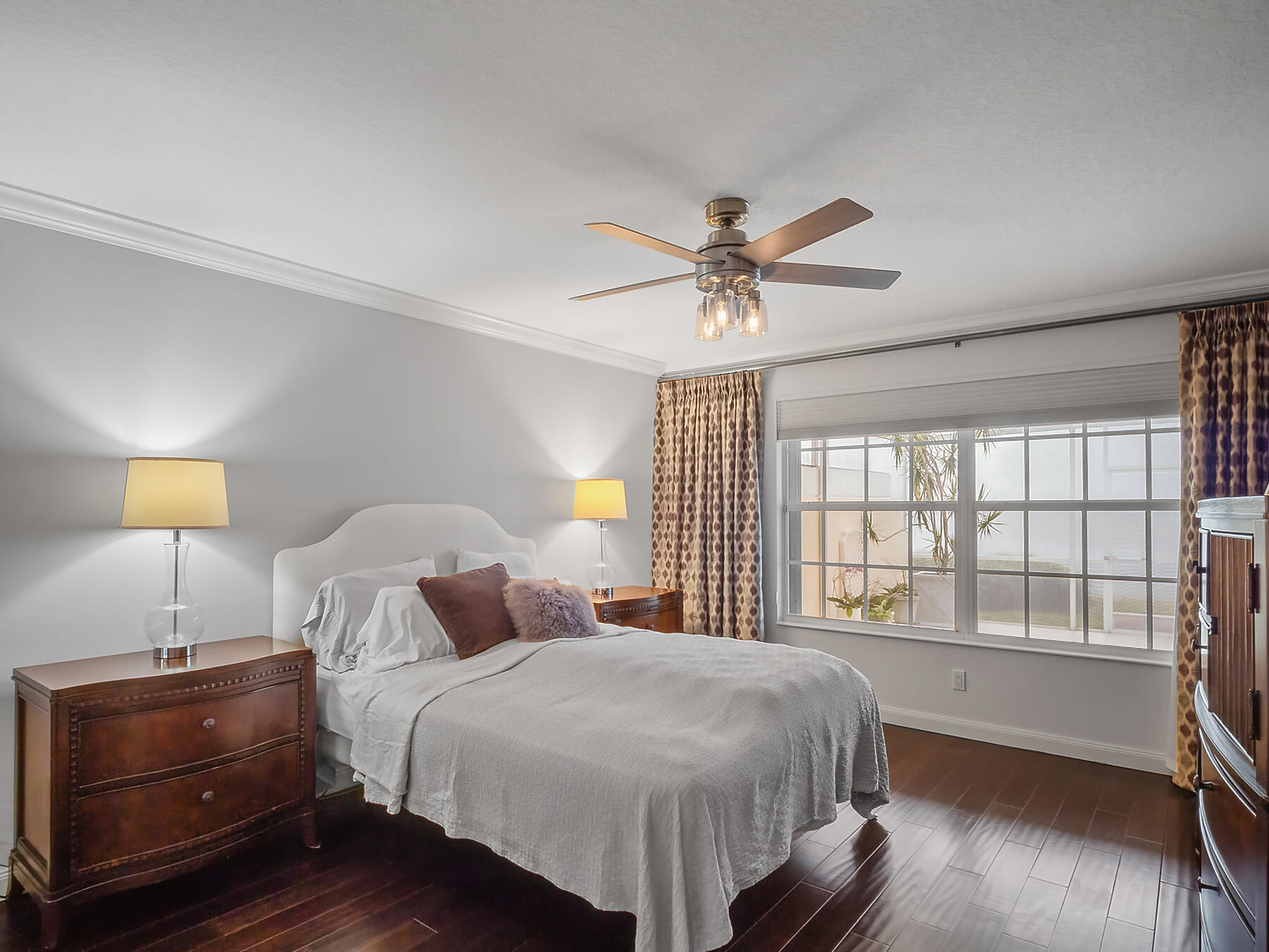 1342 St Lawrence Dr