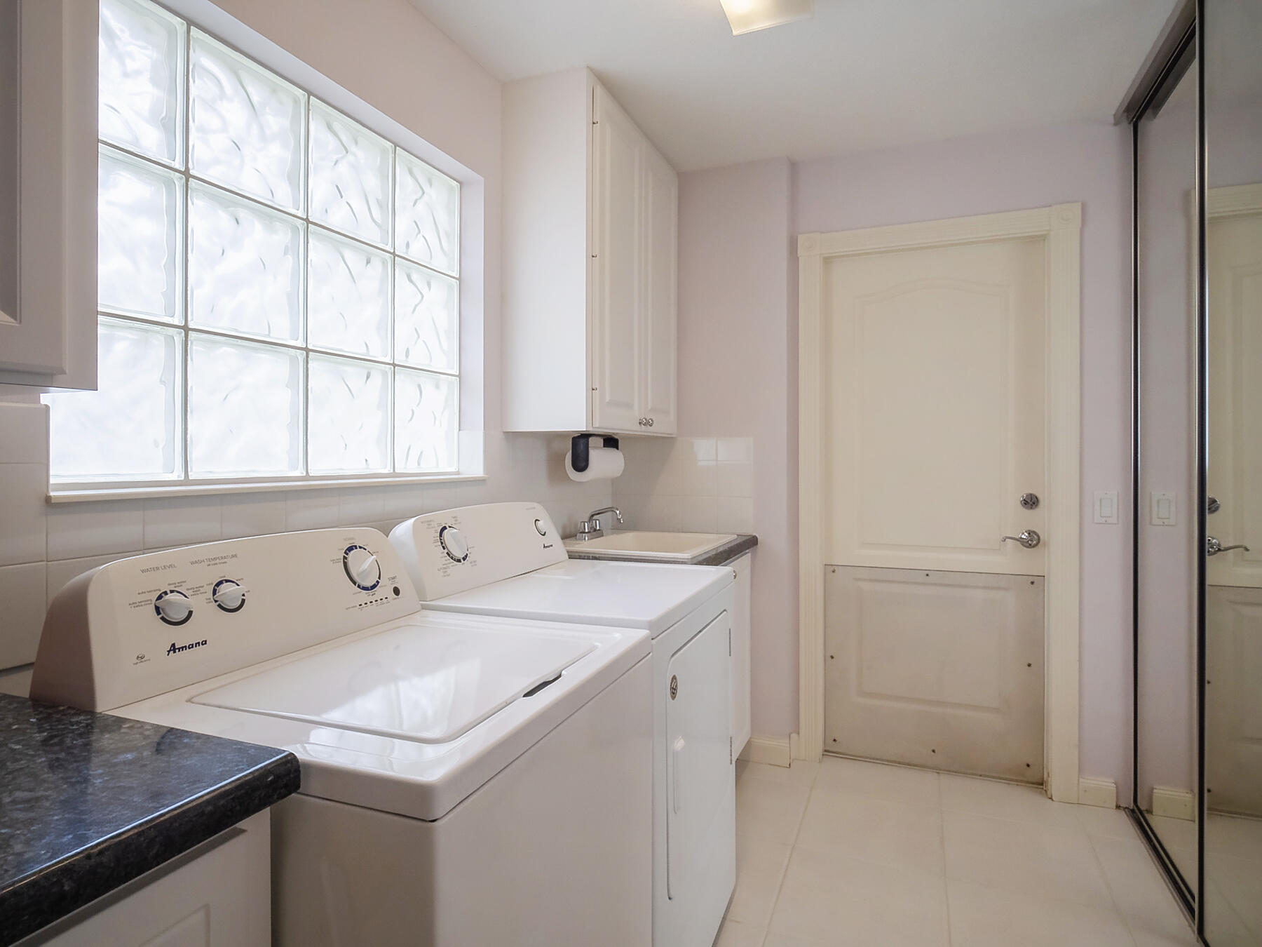 1342 St Lawrence Dr